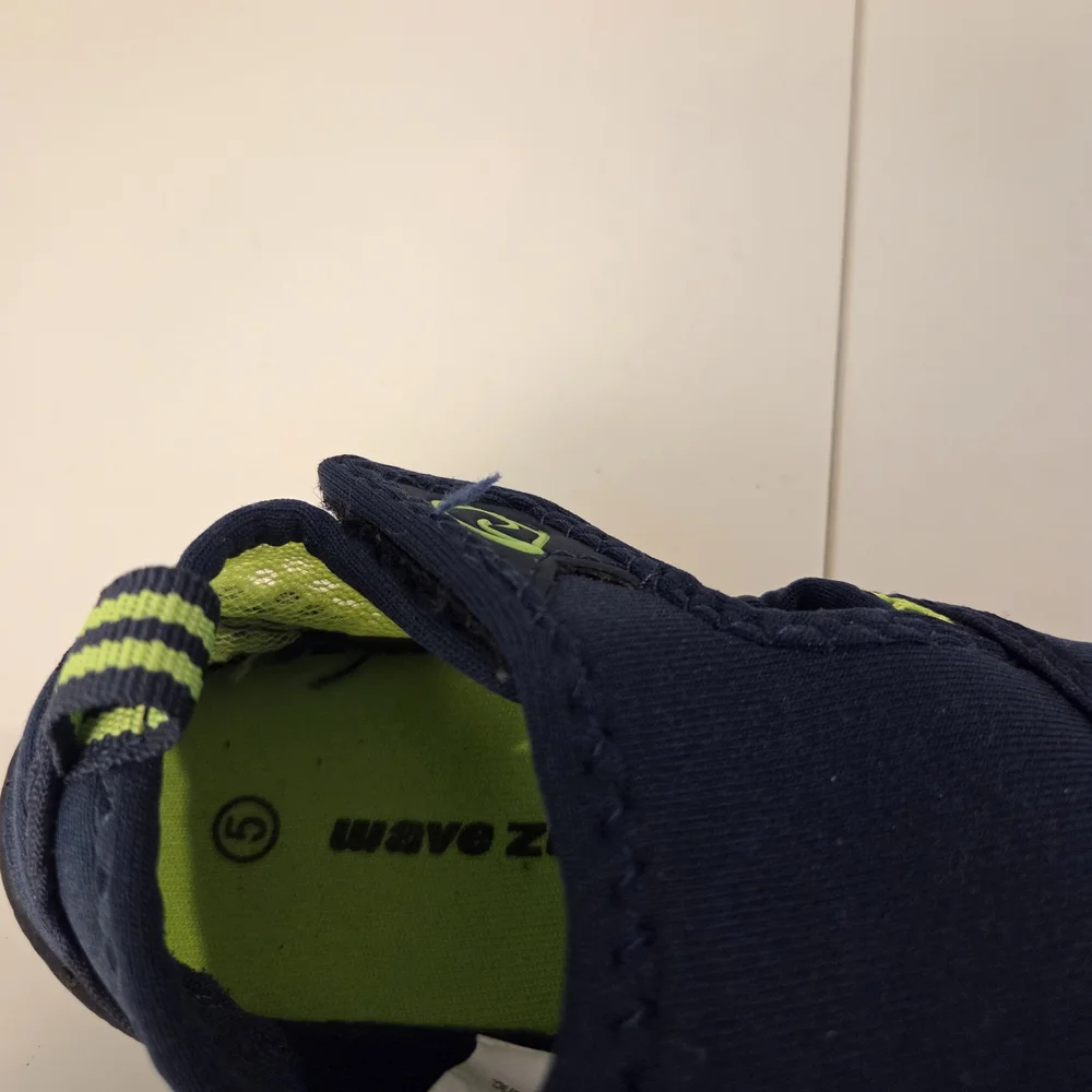 Wave Zone -  Navy Baby Walker Water Shoes - Size 5